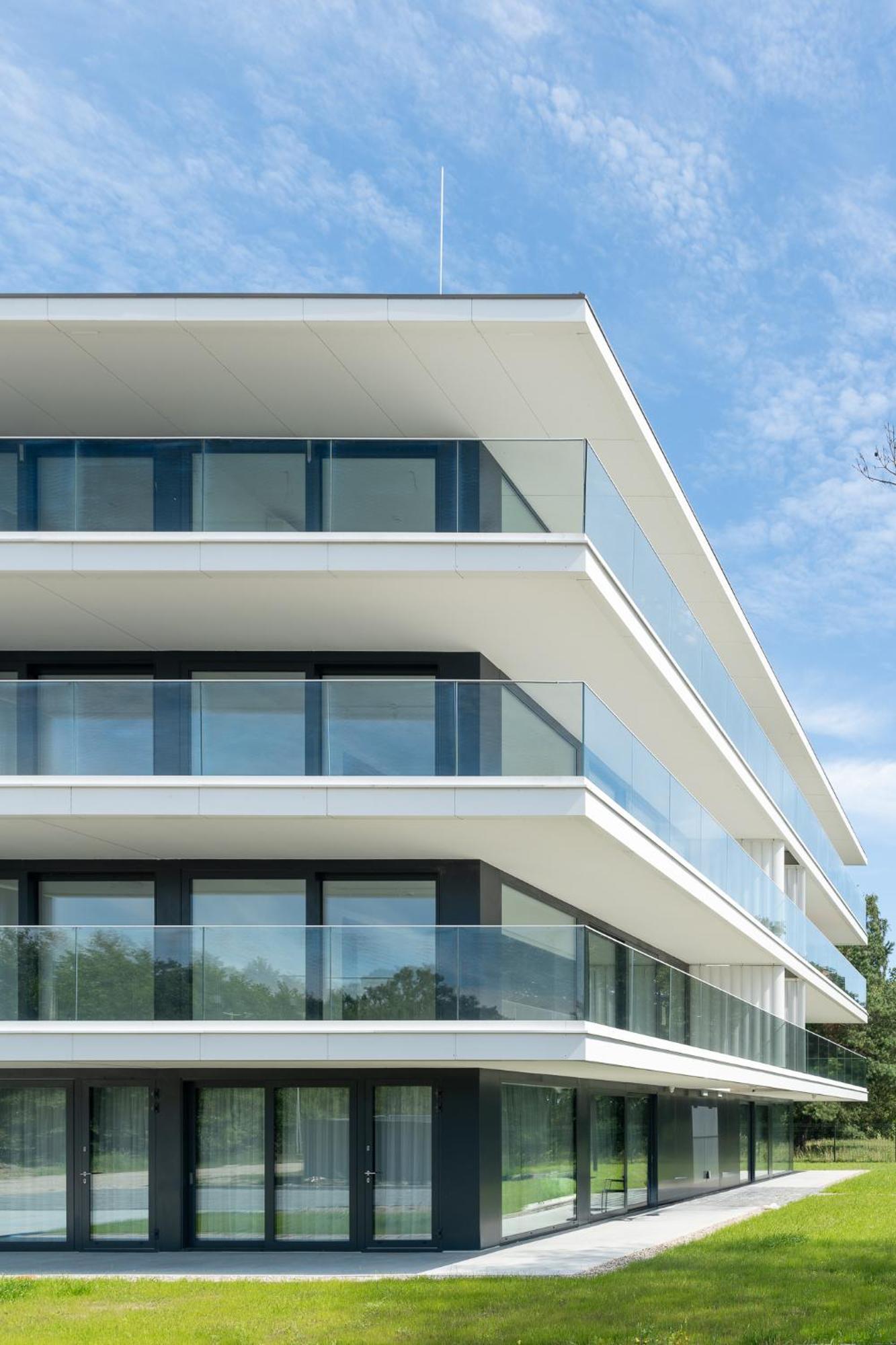Sea & Lake - City Apartments Großmöllen Exterior foto